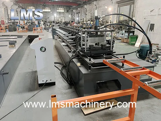 Linear strip ceiling roll forming machine