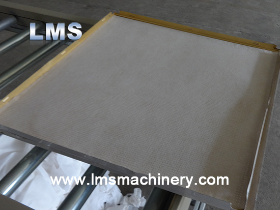 LMS metal ceiling nonwoven textile coating machine (6)