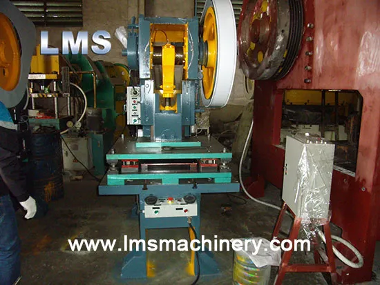 notching hydraulic press (3)_result