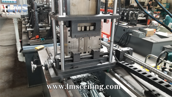 Sound-Absorbing Baffle Panel Assembly Line