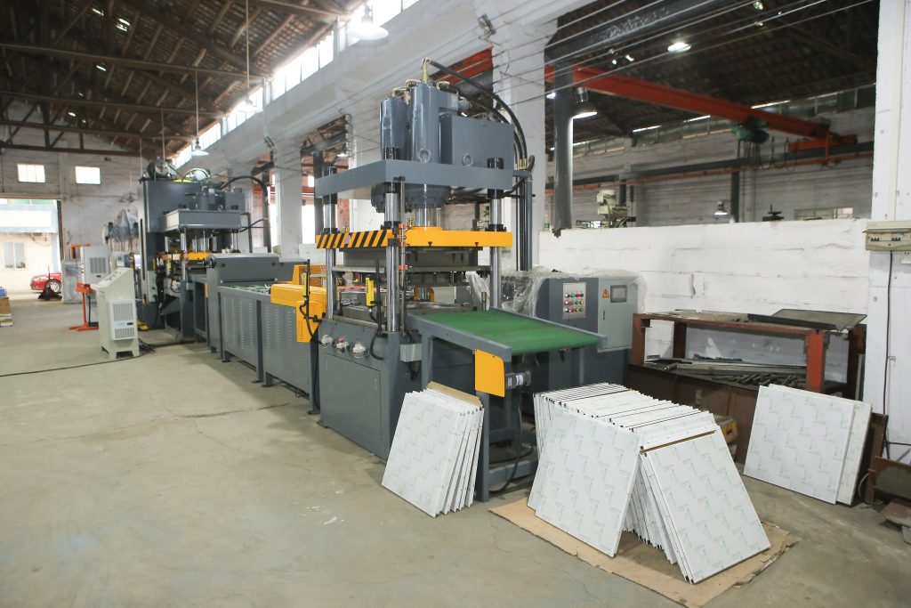 lms metal ceiling machine